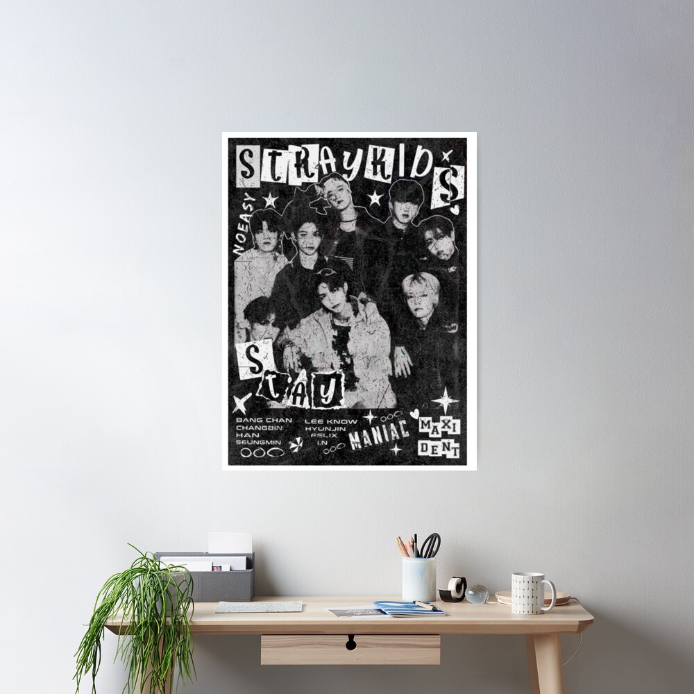 cpostermediumsquare_product1000x1000.2-8.jpg cpostermediumsquare product1000x1000.2 8 - Stray Kids EU Store