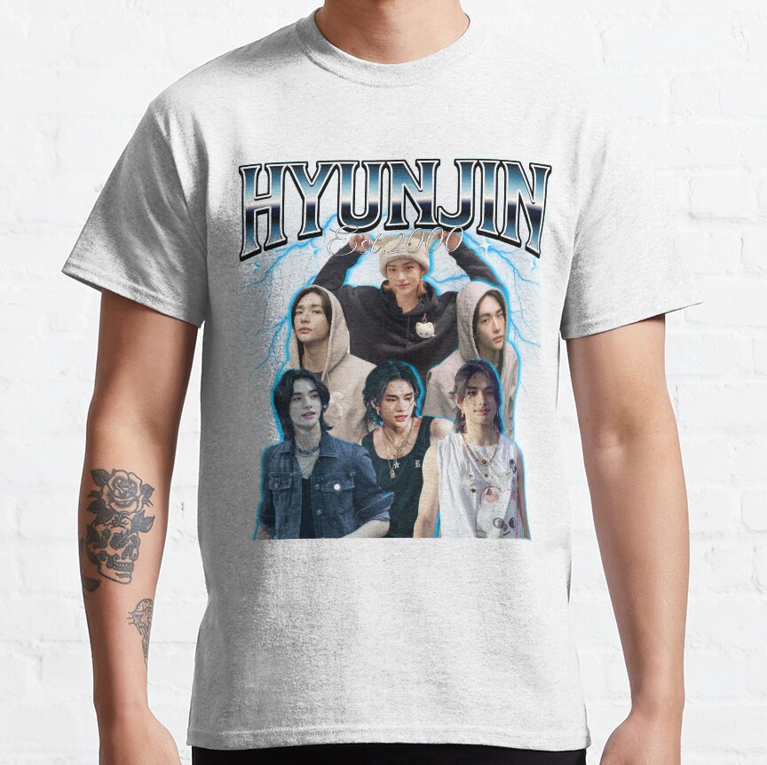 ssrcoclassic_teemensfafafaca443f4786front_altsquare_product1000x1000.u1-37.jpg ssrcoclassic teemensfafafaca443f4786front altsquare product1000x1000.u1 37 - Stray Kids EU Store