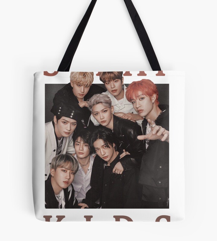 tb1040x1040large-c1198800800-bgf8f8f8.u8-32.jpg tb1040x1040large c1198800800 bgf8f8f8.u8 32 - Stray Kids EU Store