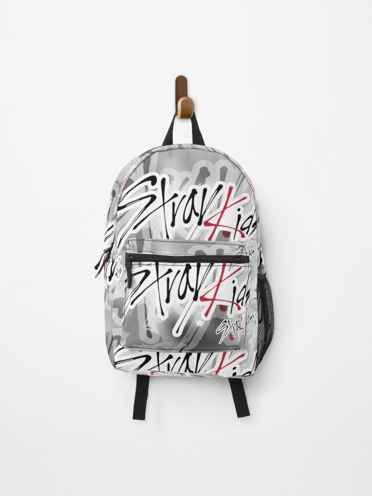 urbackpack_frontwide_portrait750x1000-3.jpg urbackpack frontwide portrait750x1000 3 - Stray Kids EU Store