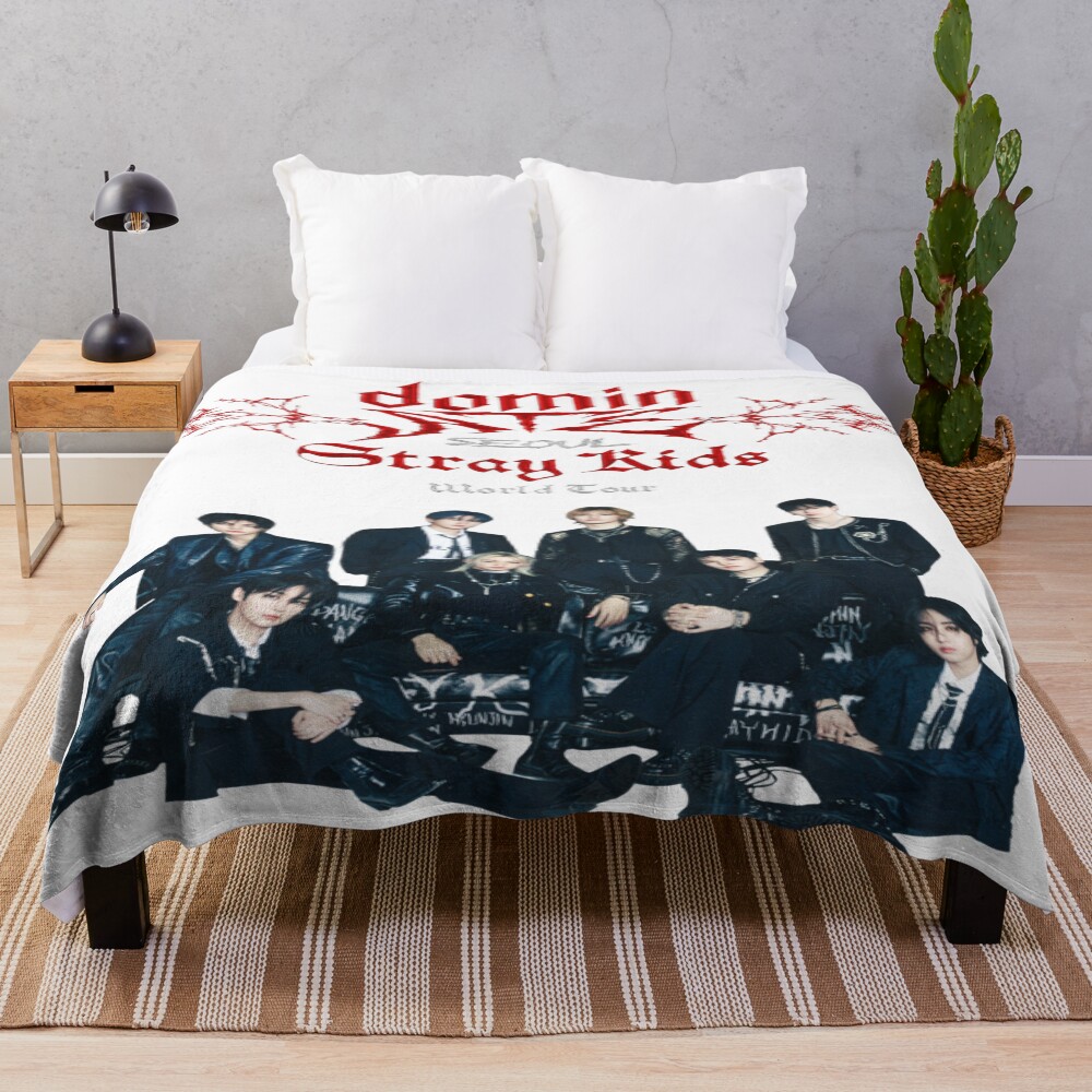 urblanket_large_bedsquarex1000.1u2-25.jpg urblanket large bedsquarex1000.1u2 25 - Stray Kids EU Store
