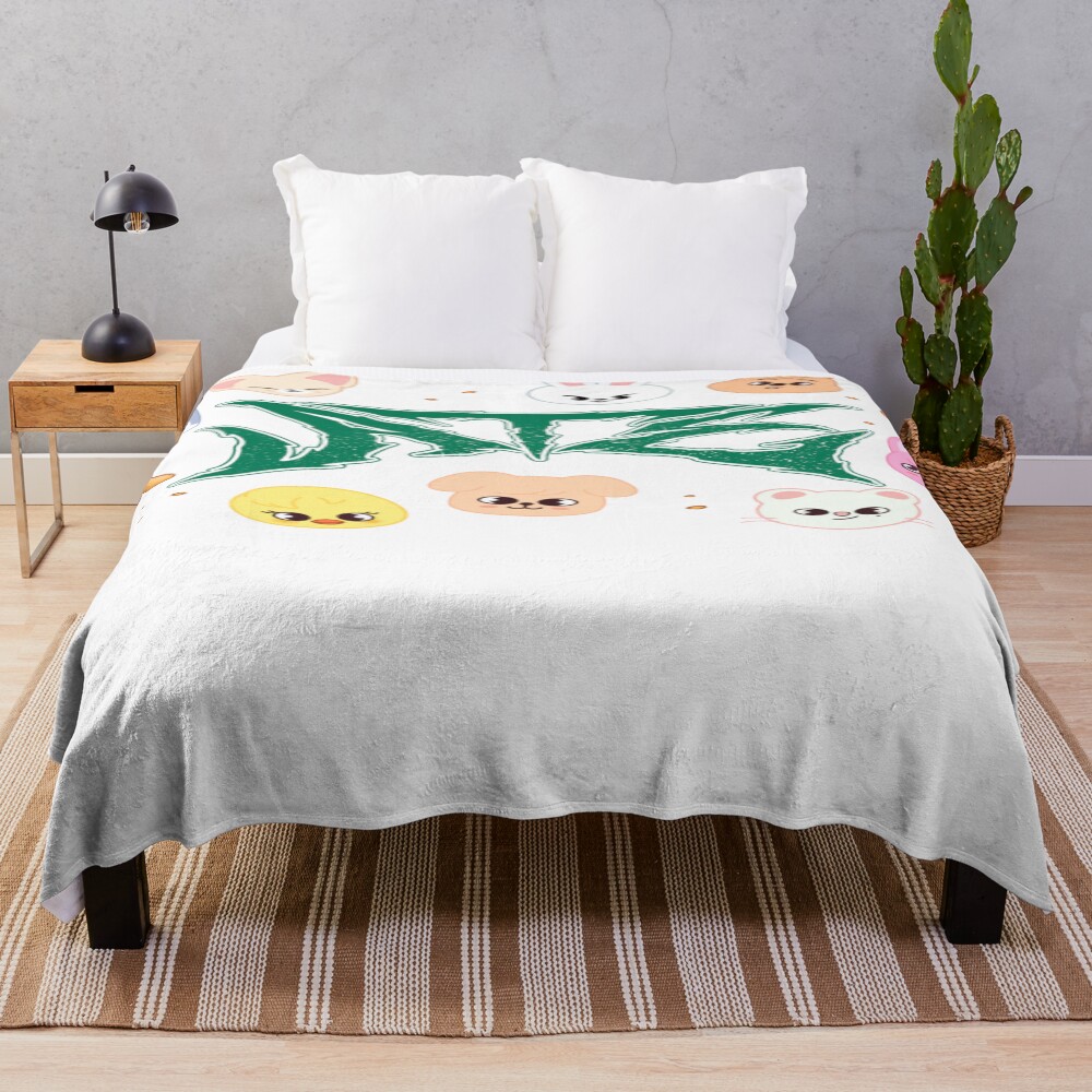 urblanket_large_bedsquarex1000.1u2-39.jpg urblanket large bedsquarex1000.1u2 39 - Stray Kids EU Store