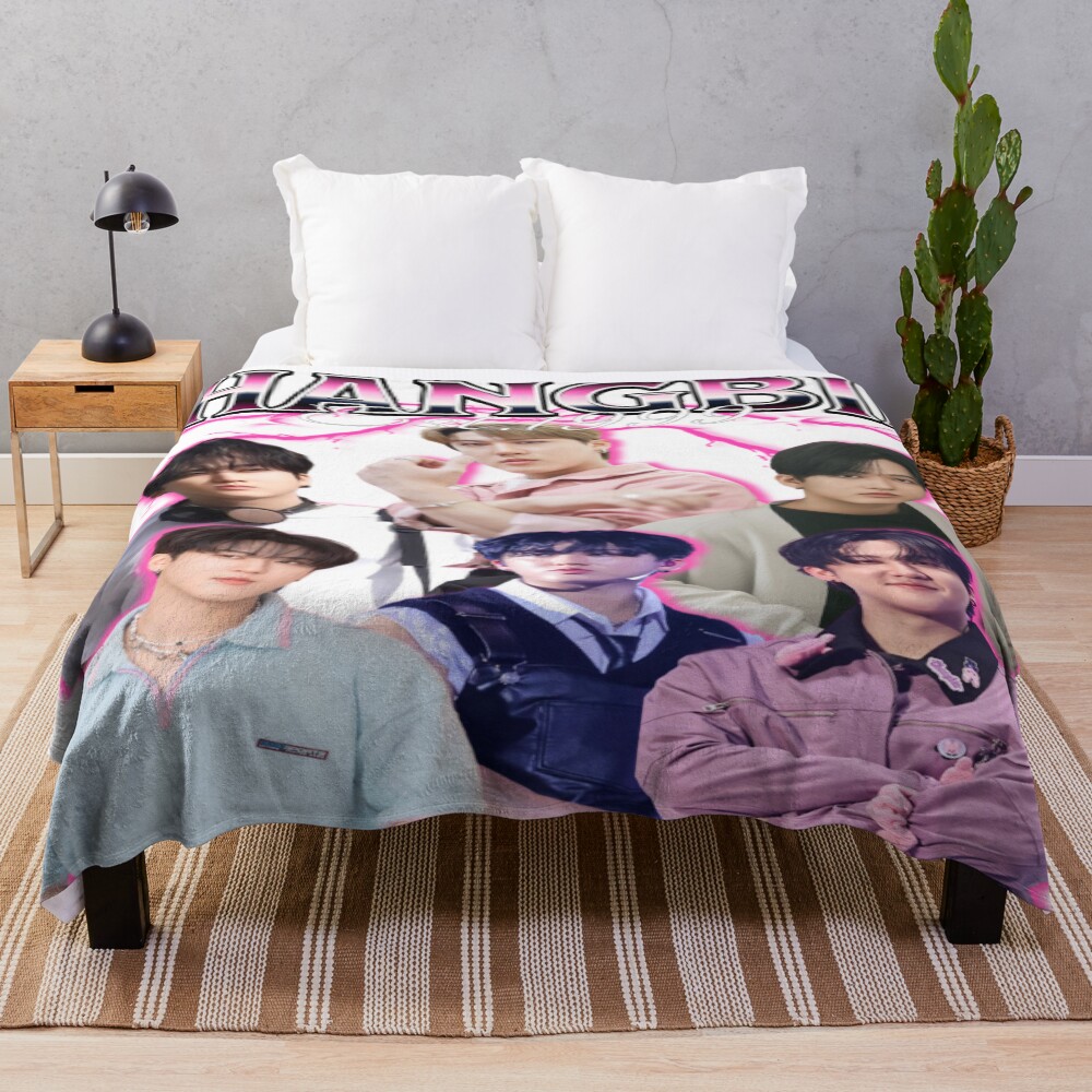 urblanket_large_bedsquarex1000.1u2-6.jpg urblanket large bedsquarex1000.1u2 6 - Stray Kids EU Store