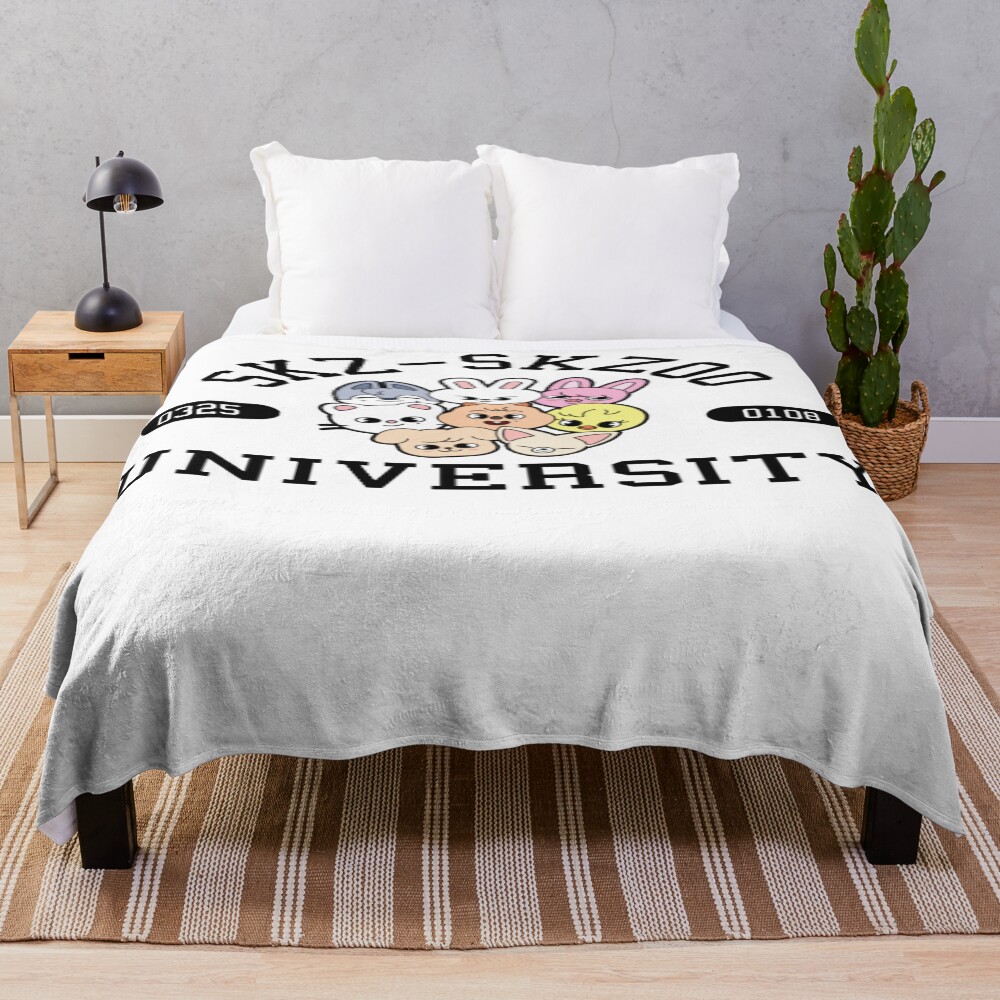 urblanket_large_bedsquarex1000.1u2.jpg - Stray Kids EU Store