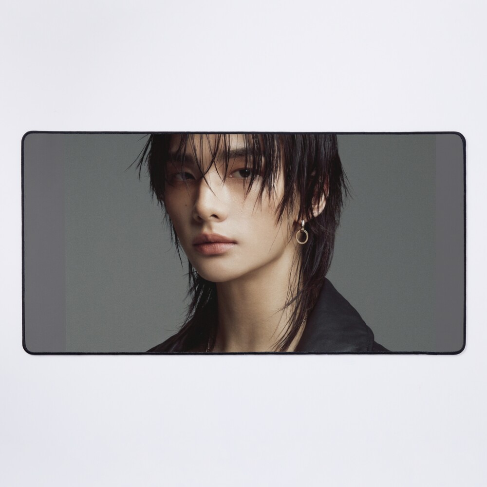 urdesk_mat_flatlaysquare1000x1000-5.jpg urdesk mat flatlaysquare1000x1000 5 - Stray Kids EU Store