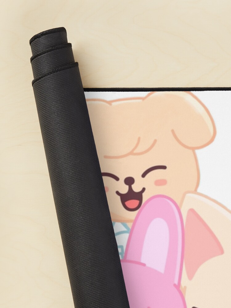 urdesk_mat_rolltall_portrait750x1000-6.jpg urdesk mat rolltall portrait750x1000 6 - Stray Kids EU Store