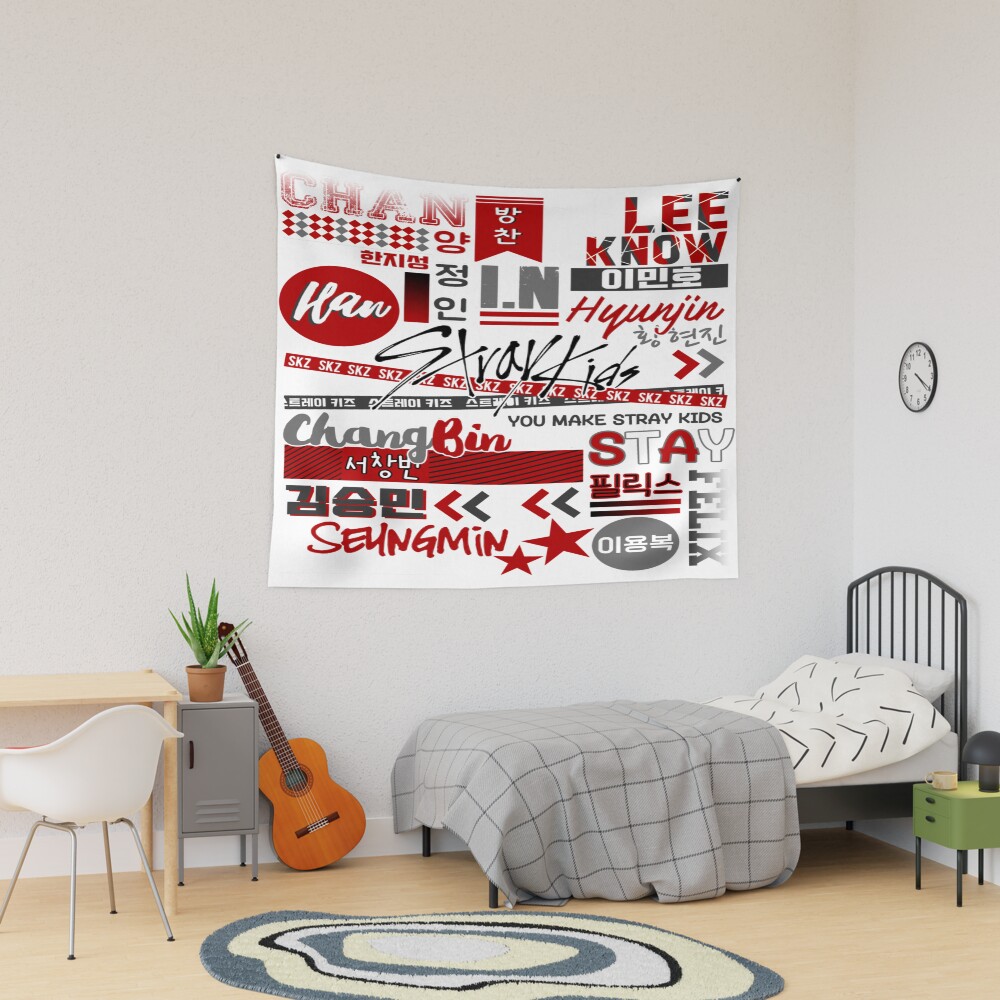urtapestry_lifestyle_dorm_mediumsquare1000x1000.u2-5.jpg urtapestry lifestyle dorm mediumsquare1000x1000.u2 5 - Stray Kids EU Store